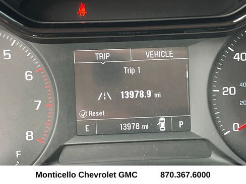 Used 2025 Chevrolet Trax LS w/ LS Convenience Package image 14