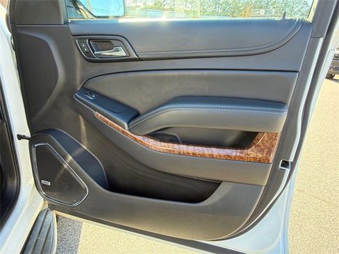 Used 2016 Chevrolet Suburban LTZ image 14
