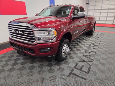 Used 2021 RAM 3500 Limited image 3