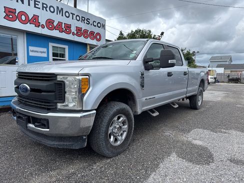 Used 2017 Ford F250 XL w/ Power Equipment Group AWD/4WD image 2