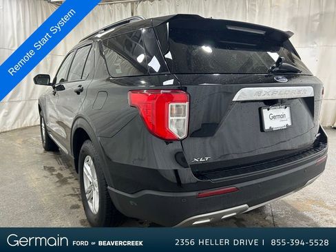 Used 2022 Ford Explorer XLT w/ Equipment Group 202A image 5