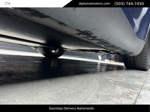 Used 2021 Tesla Model Y Long Range image 44