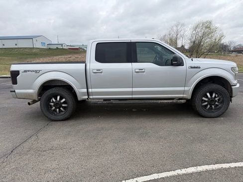 Used 2017 Ford F150 XLT w/ Equipment Group 302A Luxury image 5