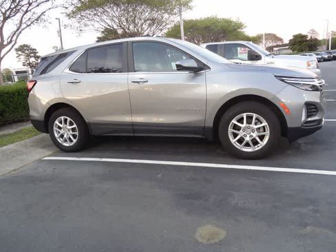 Used 2024 Chevrolet Equinox LT image 5