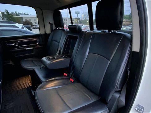 Used 2018 RAM 1500 Laramie w/ Convenience Group image 19