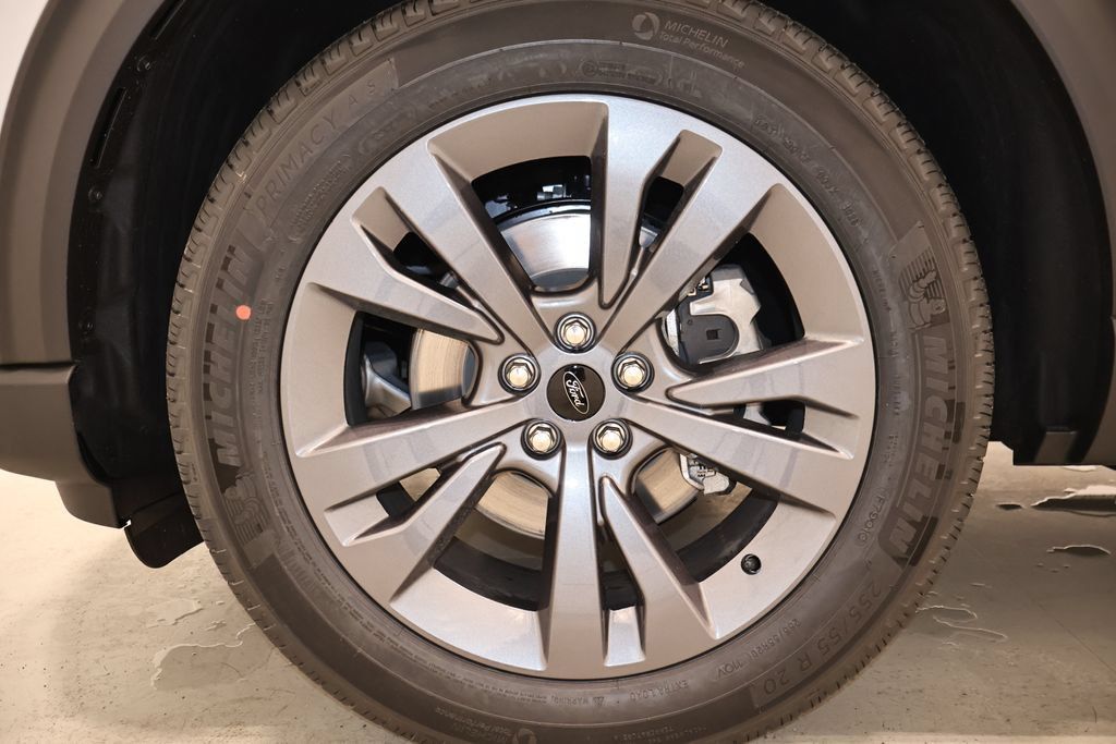 New 2026 Ford Explorer Active w/ Active Comfort Package AWD/4WD image 40