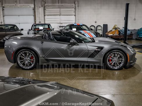 Used 2015 Chevrolet Corvette Z06 w/ 3LZ Preferred Equipment Group image 25