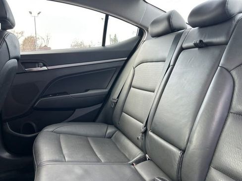Used 2017 Hyundai Elantra Limited w/ Limited Tech Package 04 image 17