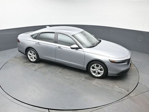 Certified 2023 Honda Accord LX image 39
