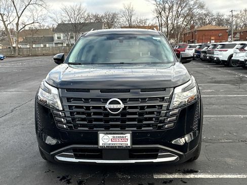 New 2026 Nissan Pathfinder SL w/ SL Premium Package (P04) AWD/4WD image 2