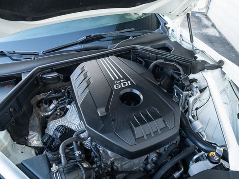Used 2021 Kia Stinger GT-Line w/ Sun & Sound Package AWD/4WD image 9