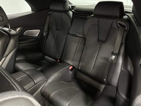 Used 2015 BMW M6 Convertible RWD image 29