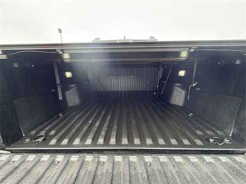 Used 2025 Toyota Tacoma TRD Off-Road image 22