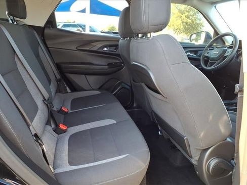 Used 2021 Chevrolet TrailBlazer LT image 15