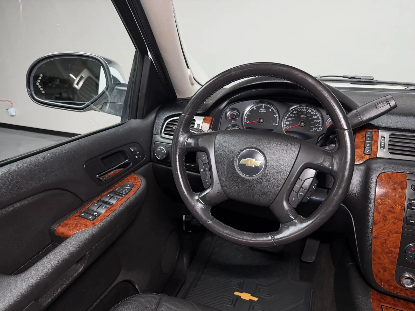 Used 2007 Chevrolet Avalanche LTZ w/ LTZ Preferred Equipment Group RWD image 22