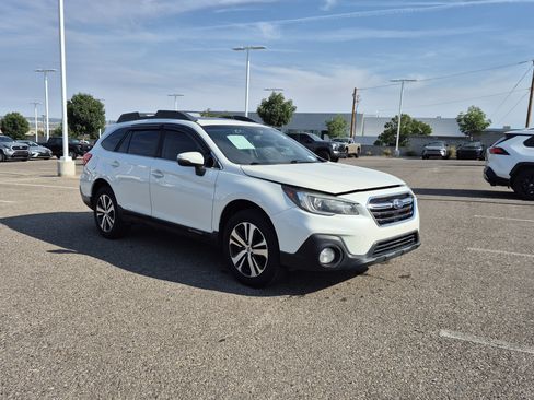 Used 2018 Subaru Outback 2.5i Limited AWD/4WD image 7