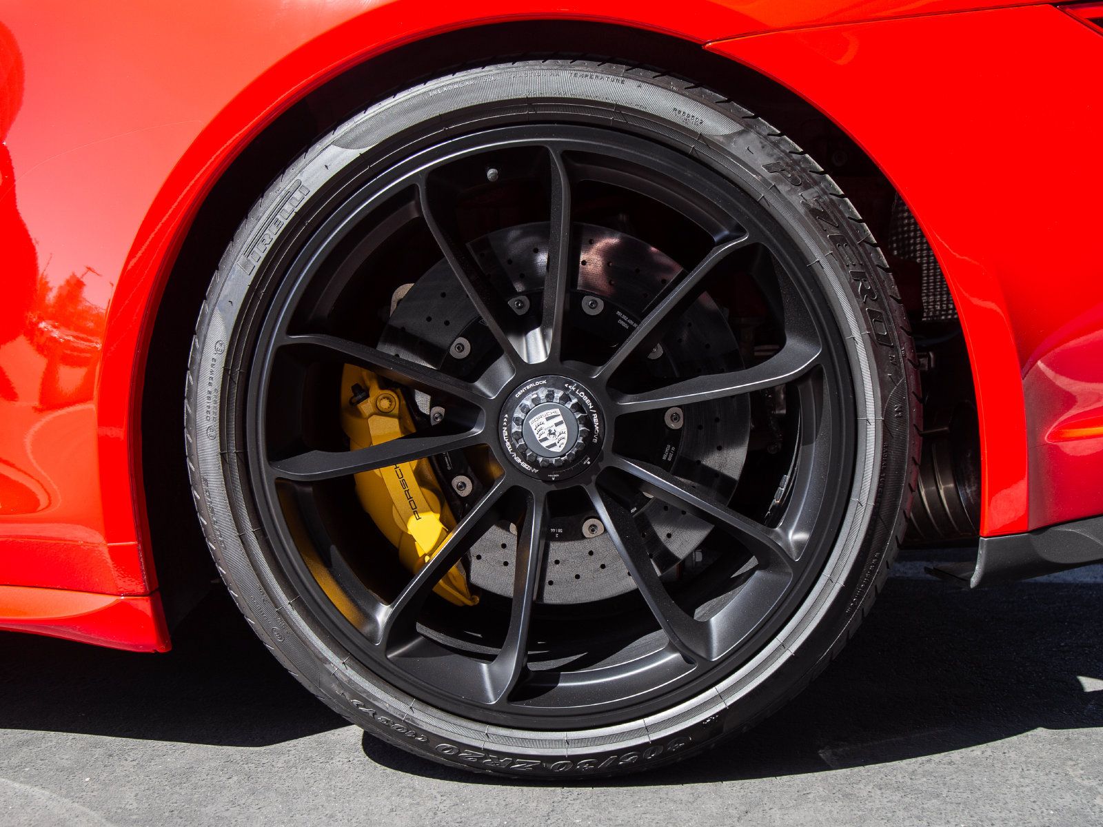 Used 2019 Porsche 911 Speedster RWD image 7