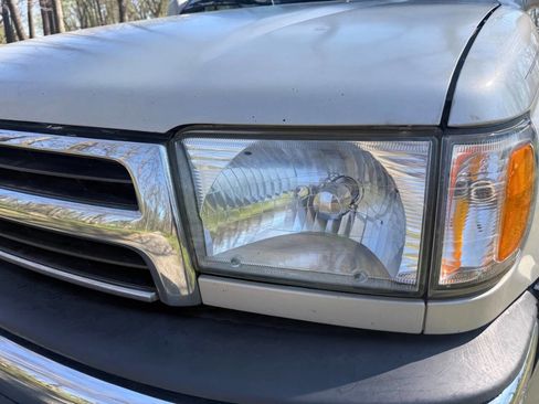 Used 2000 Toyota 4Runner SR5 image 8