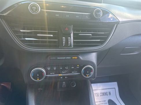 Used 2024 Ford Escape Active image 11