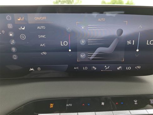 New 2026 Buick Enclave Sport Touring w/ Power Package image 24