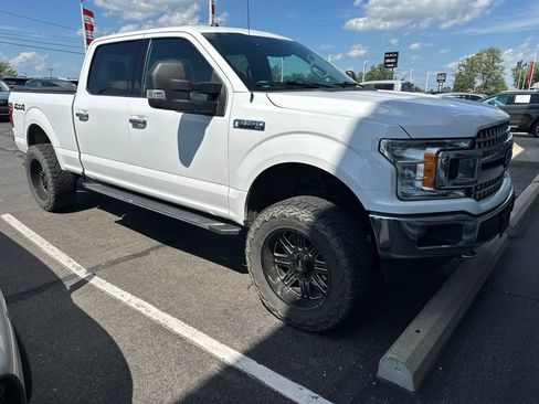 Used 2018 Ford F150 XLT w/ Equipment Group 302A Luxury AWD/4WD image 2