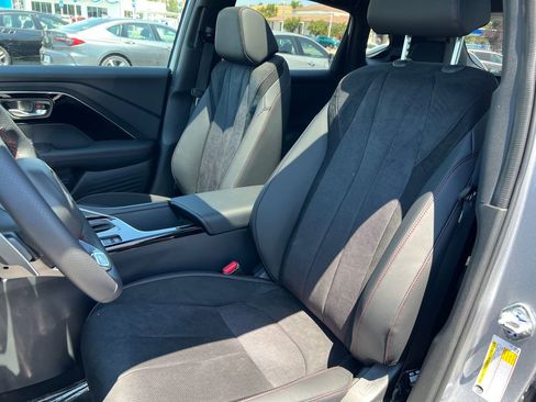 Certified 2025 Acura ADX A-Spec image 15