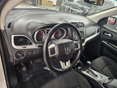 Used 2018 Dodge Journey SE w/ Connectivity Group image 7
