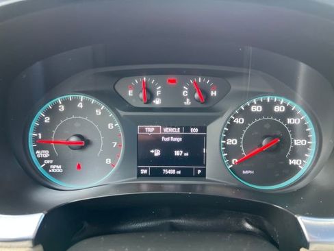 Used 2022 Chevrolet Traverse LS image 21