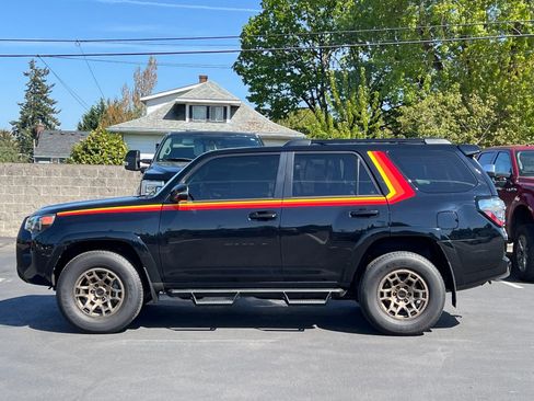 Used 2023 Toyota 4Runner 40th Anniversary SE image 6