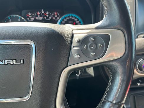 Used 2017 GMC Sierra 2500 Denali w/ Duramax Plus Package AWD/4WD image 16
