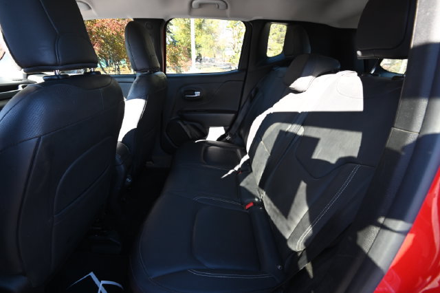 Used 2020 Jeep Renegade Limited AWD/4WD image 11
