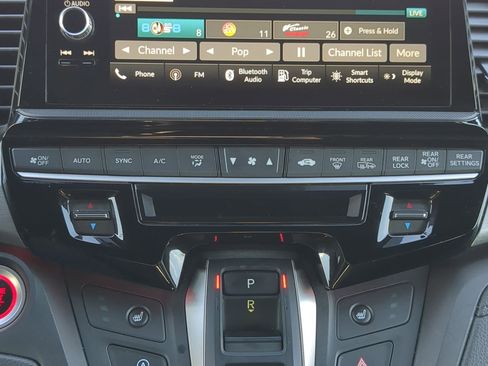 Used 2025 Honda Odyssey Sport-L image 28