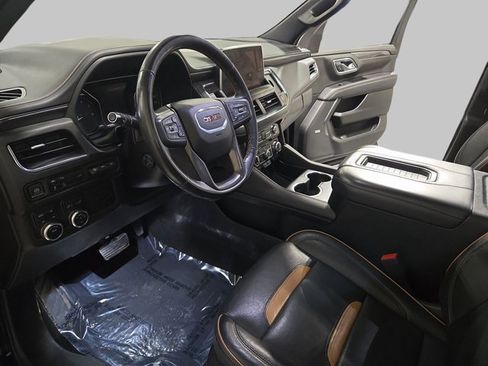 Used 2021 GMC Yukon XL AT4 w/ Technology Package image 20