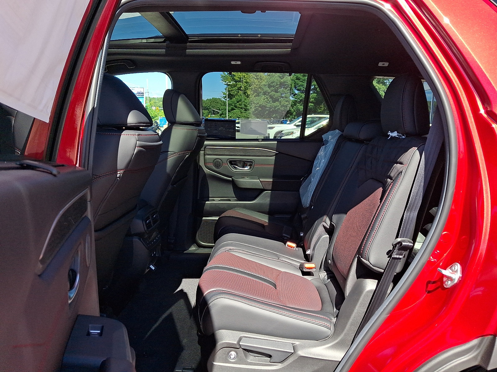 New 2026 Honda Pilot Black Edition image 5