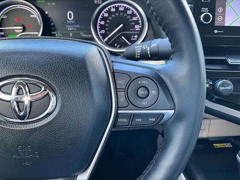Used 2024 Toyota Camry XLE image 24