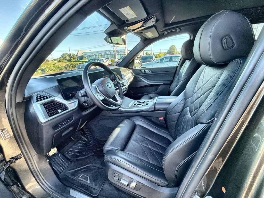 Used 2024 BMW X5 xDrive40i w/ Premium Package AWD/4WD image 10
