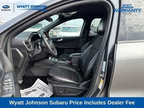 Used 2025 Ford Escape ST-Line FWD image 19