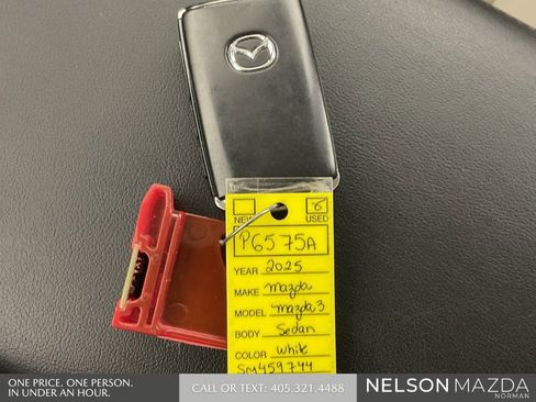 Used 2025 MAZDA MAZDA3 s image 47