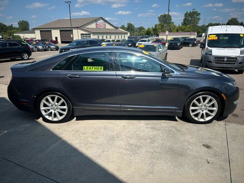 Used 2014 Lincoln MKZ AWD w/ Equipment Group 102A Reserve image 4