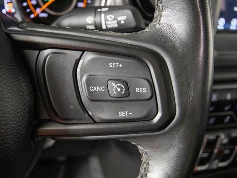 Used 2023 Jeep Gladiator Sport S image 17