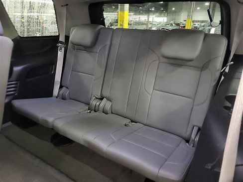 Used 2015 Chevrolet Tahoe LT w/ Luxury Package AWD/4WD image 12
