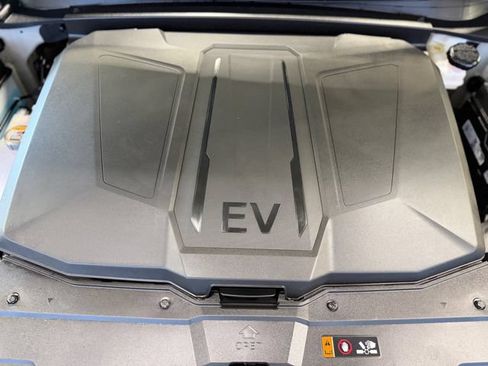 Used 2025 Hyundai Ioniq 5 Limited AWD/4WD image 44