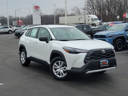 New 2026 Toyota Corolla Cross L image 2