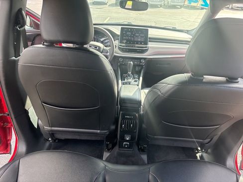 Used 2024 Jeep Compass Limited image 26