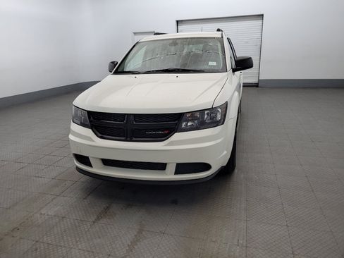 Used 2020 Dodge Journey SE w/ SE Popular Equipment Group FWD image 15