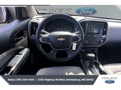 Used 2018 Chevrolet Colorado W/T w/ WT Convenience Package RWD image 5
