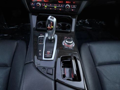 Used 2013 BMW 528i xDrive Sedan image 16