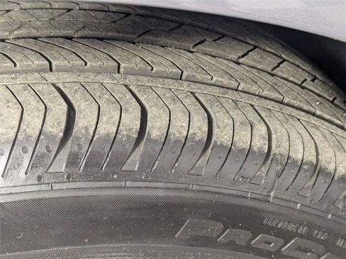 Used 2021 Buick Envision Avenir w/ Technology Package II image 9