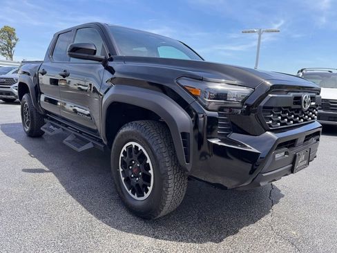 Used 2025 Toyota Tacoma TRD Off-Road image 6