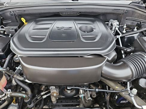 Used 2021 Jeep Grand Cherokee Limited w/ Trailer Tow Group IV image 34